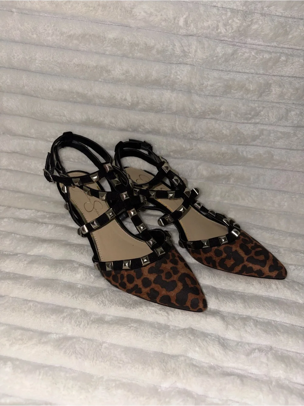 Jessica Simpson Leopard Studded Pointed Toe Flats in Black and Brown 7.5M